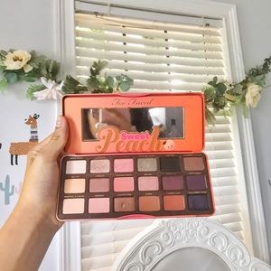 Too Faced Sweet Peach palette